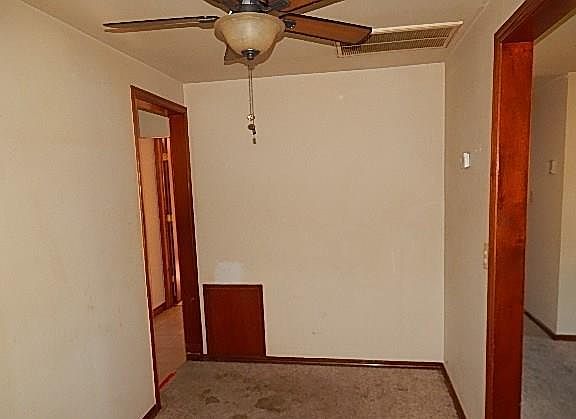 3rd image of 1904 Lariet Ln