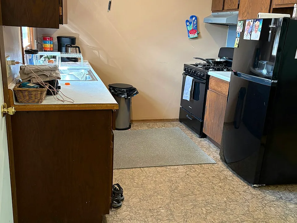Kitchen, New Fridge