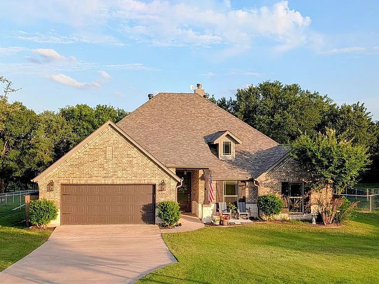 1188 Riverwood Trl — Photo 1