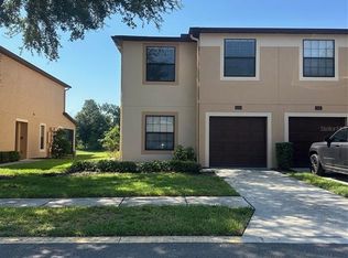 2516 Edgewater Falls Dr, Brandon, FL 33511