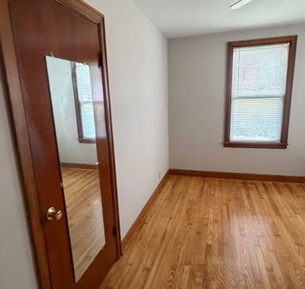 520 W 8th St — Photo 2
