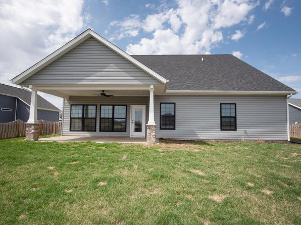 4407 Admirals Cove Dr, Lafayette, IN 47909