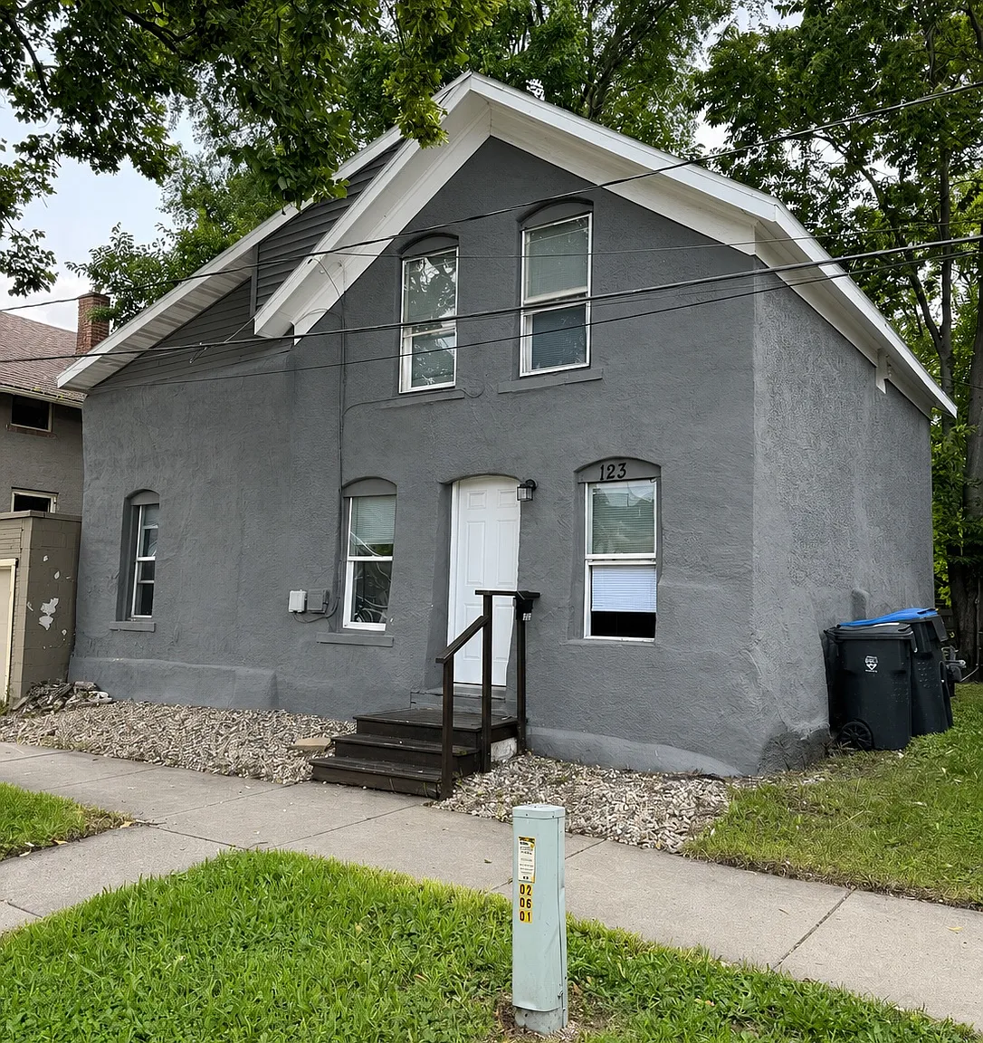 123 E Spring Street — Photo 1