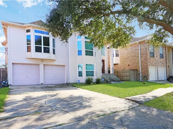 233 Southwood Dr, Gretna, LA 70056