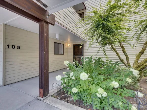 8516 196th Street SW #105, Edmonds, WA 98026