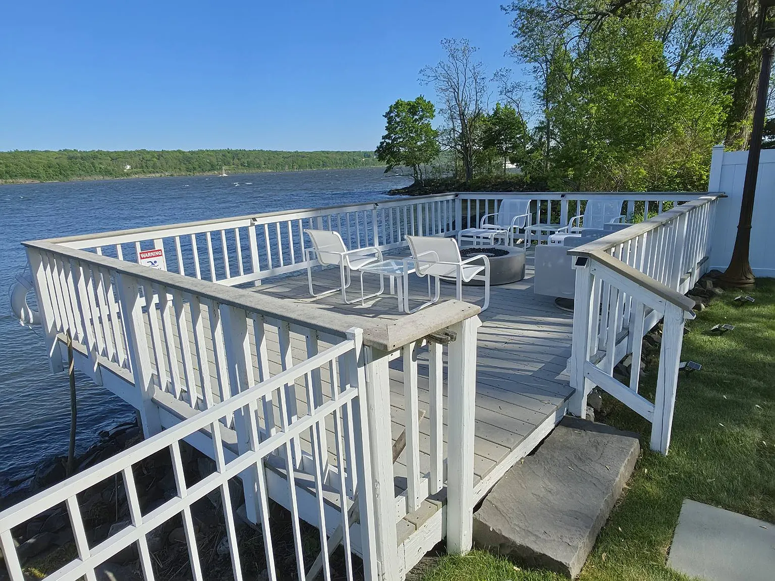 3 bed, 1.5 bath, 1740 sqft, $4,500 — Photo 3