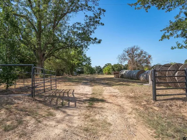 3 Fm 17, Grand Saline, TX 75140