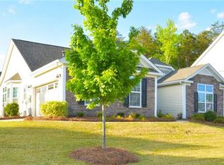 541 Rosemary Ln, Tega Cay, SC 29708