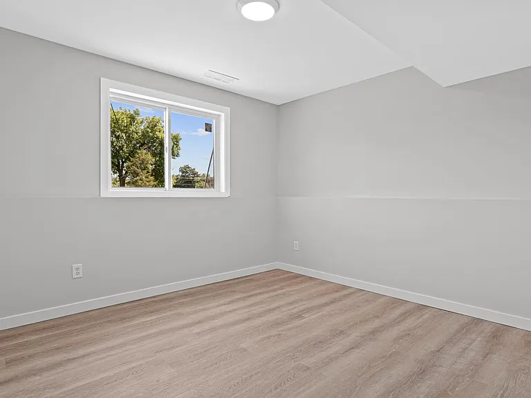 13693 Hidden Creek Dr — Photo 15