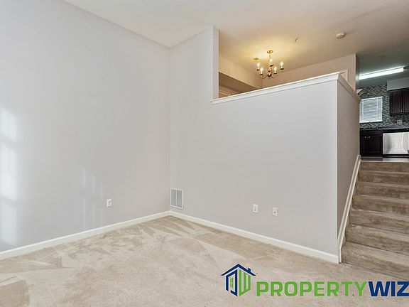 4th image of 4128 Orchard Ridge Blvd