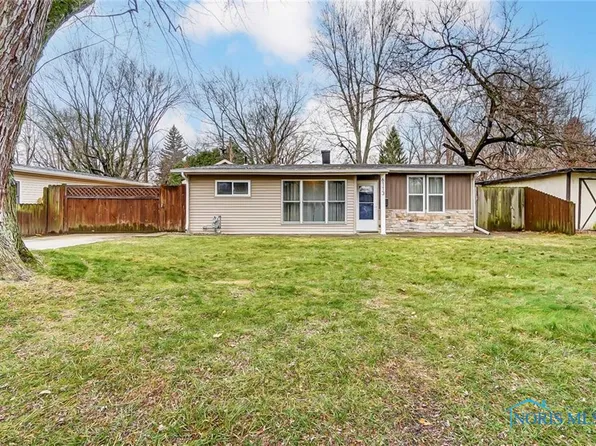6113 Harvest Ln, Toledo, OH 43623