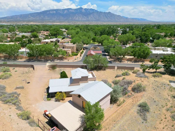 405 Sheriffs Posse Rd, Bernalillo, NM 87004