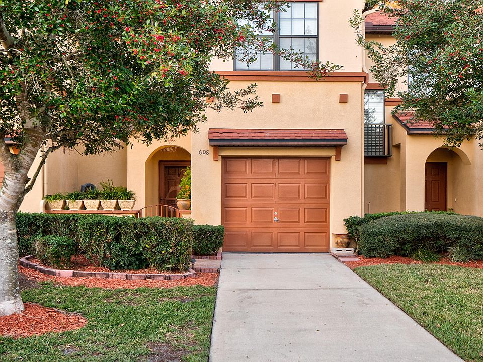 1st image of 608 Briar Way Ln