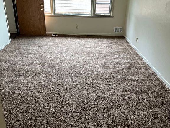 3rd image of 156 S Grand Ave #202-2