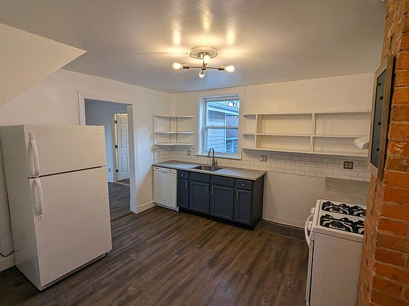 3rd image of 4828 Doberrer Ave