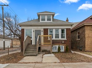 5542 W 64th St, Chicago, IL 60638