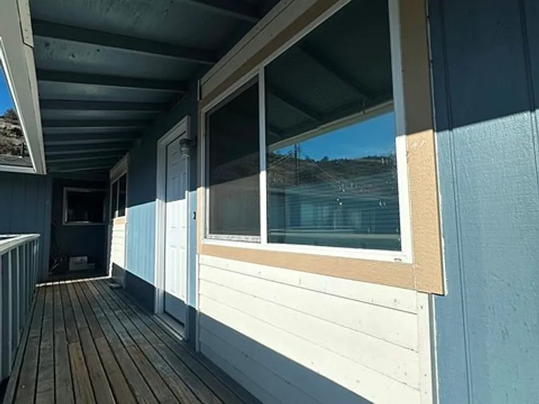 542 Riverside Dr #1 — Photo 14