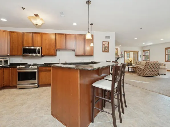 415 South Wells STREET #101, Lake Geneva, WI 53147