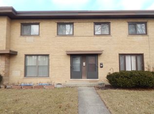 120 E Highland Ave, Mount Prospect, IL 60056