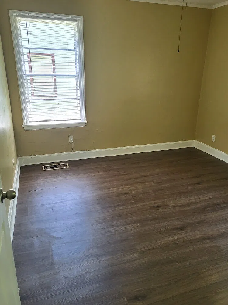 1 bed, 1.0 bath, $700 — Photo 3