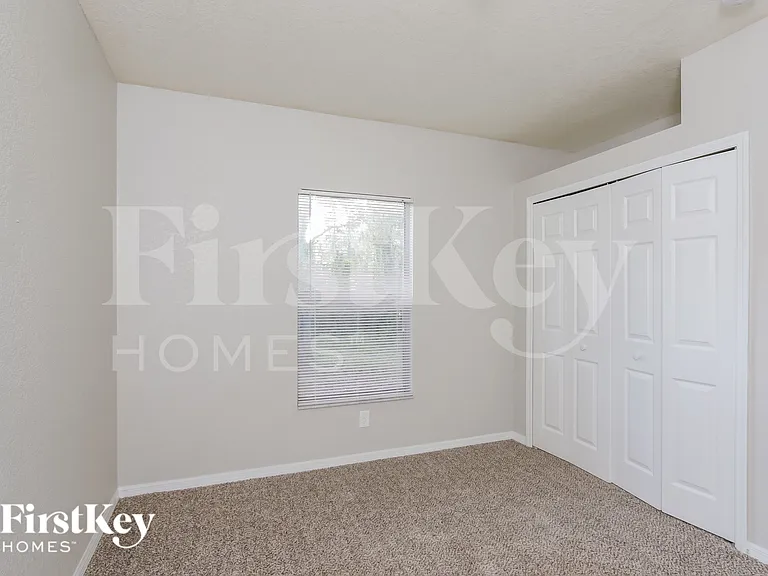 3422 Renault Cir — Photo 14