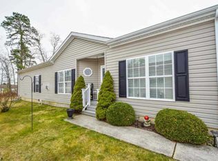 33 Fernwood Ln, Mays Landing, NJ 08330