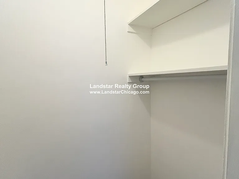 2715 W Berwyn Ave #1 — Photo 13