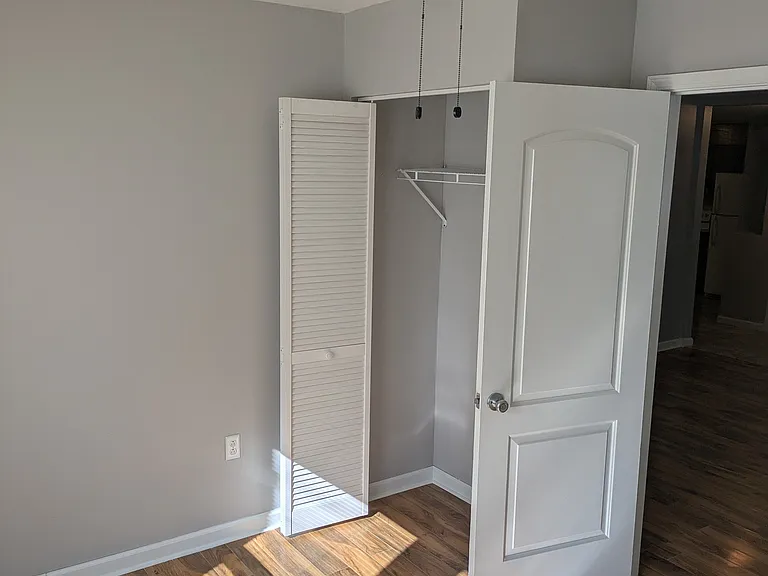 304 12th Ave NE — Photo 11
