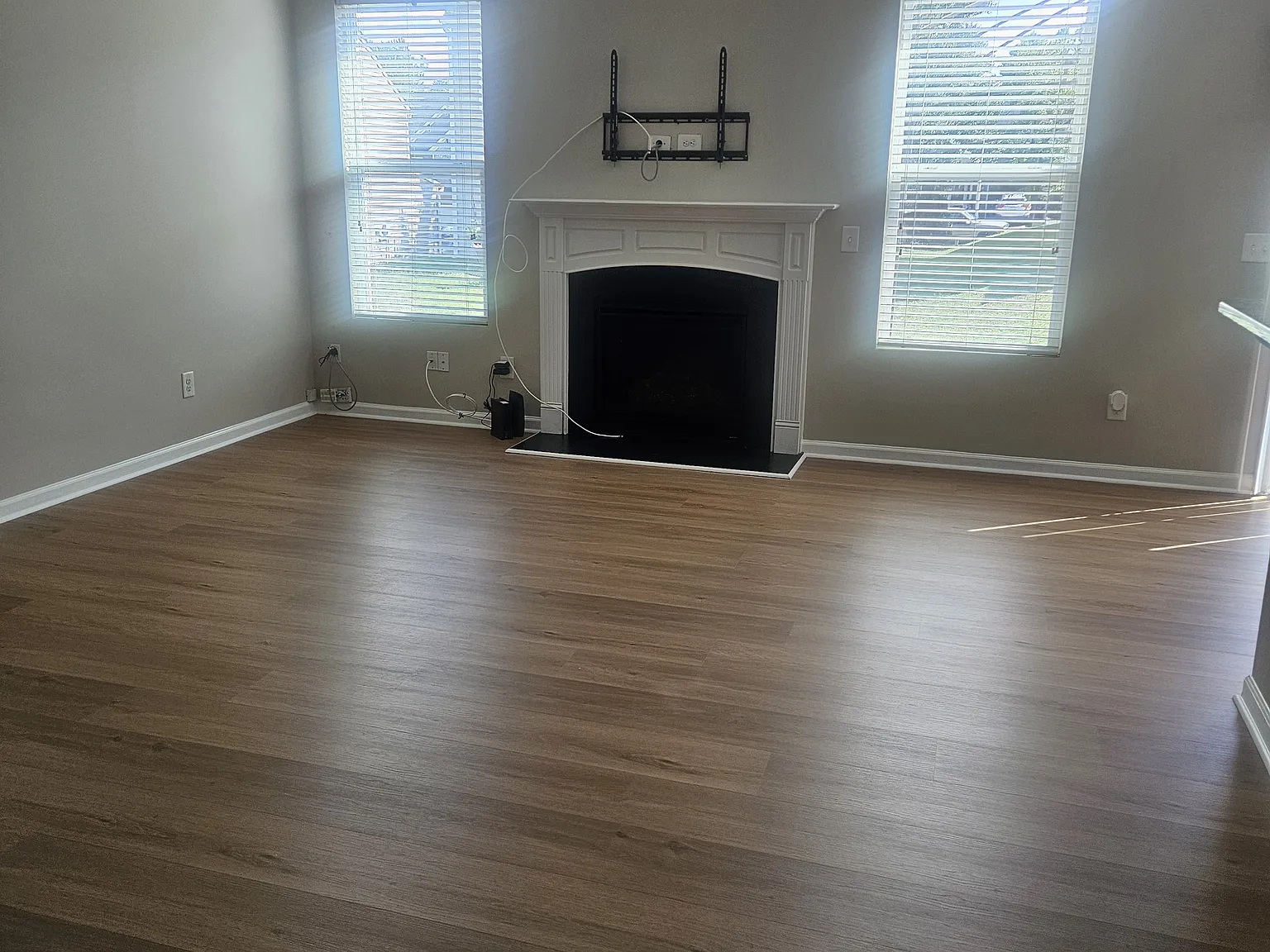 3 bed, 1473 sqft, $2,200 — Photo 2