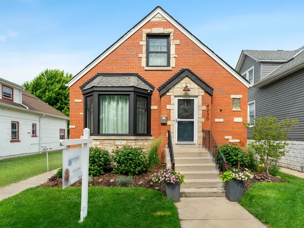 4230 N Moody Ave, Chicago, IL 60634