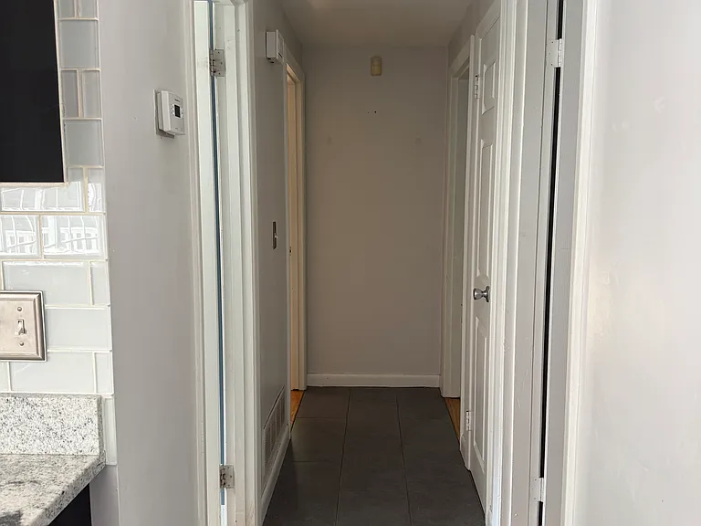 109 Larchmont Rd — Photo 14