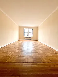 Rented by Safdie Realty Group