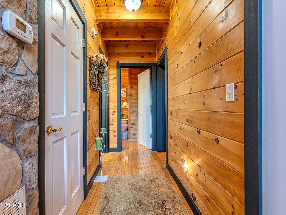 16th image of 2216 French Broad River Rd