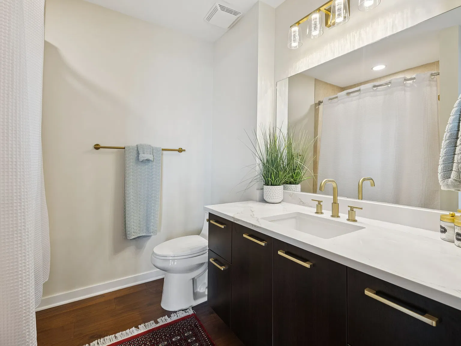 2 bed, 1268 sqft, $5,150 — Photo 3