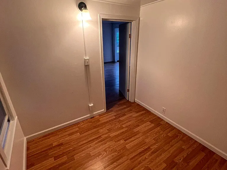 27 Johnston Ave #2 — Photo 5