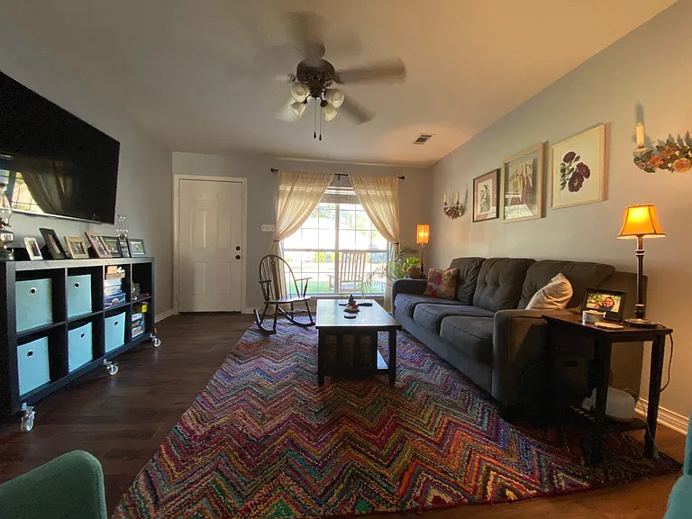1622 Penrose St — Photo 3