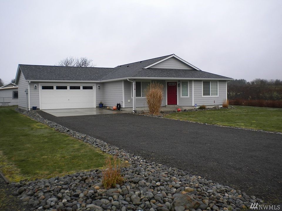 1st image of 316 4th St NE