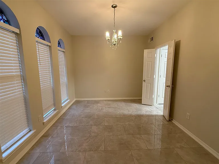 12919 Deer Cove Ln — Photo 9