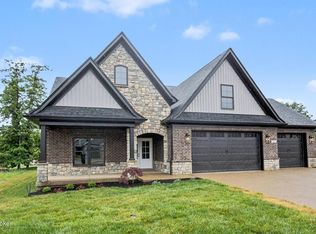 7902 Wagon Trail Ct, Louisville, KY 40291