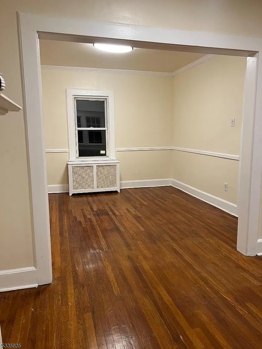 2 bed, 2.0 bath, 1700 sqft, $3,300 — Photo 3