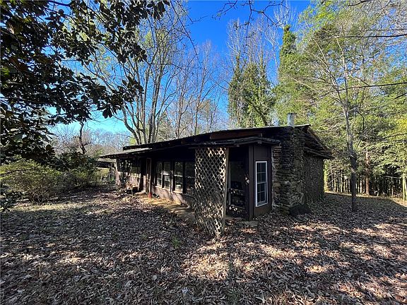 5th image of 495 Lee Road 65