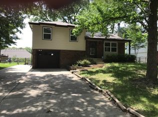 5033 NE 56th Pl, Kansas City, MO 64119