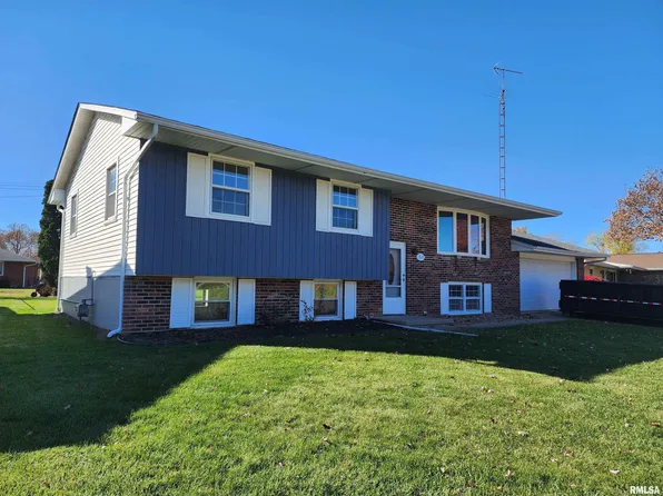 363 Northgate St, Lincoln, IL 62656