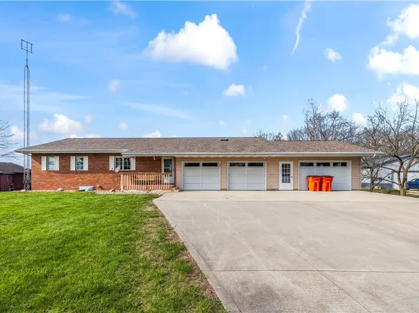 6 Kas Villa Acres, Sullivan, IL 61951