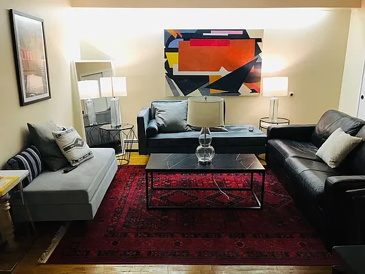 Rented by Roberto Guilbet, LREB | media 19