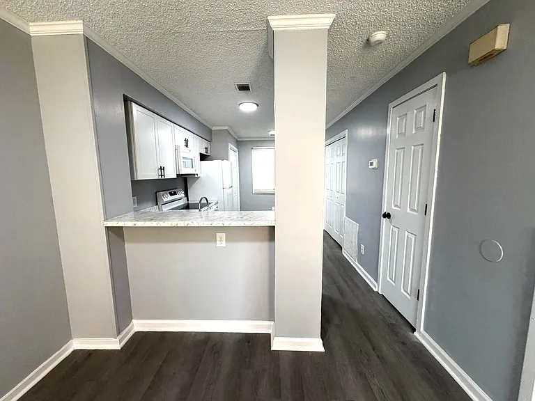 31 Canterbury Ct — Photo 10