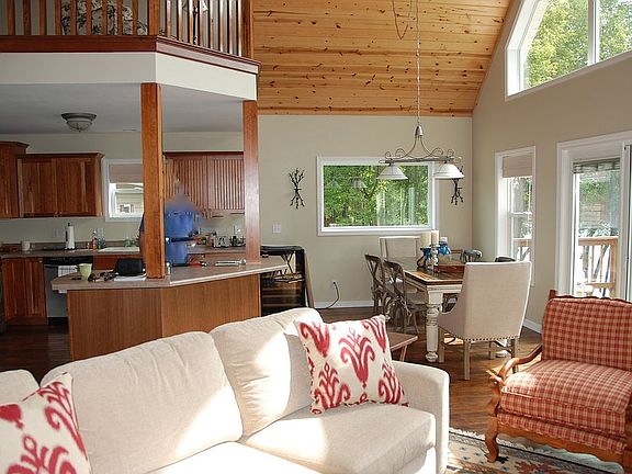 Main floor living Room