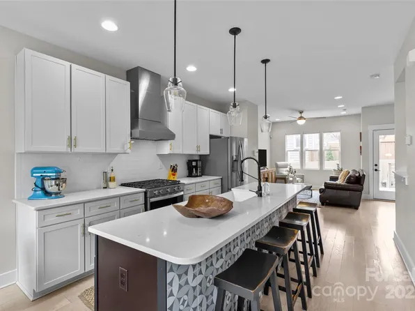 2013 Hamorton Pl, Charlotte, NC 28205