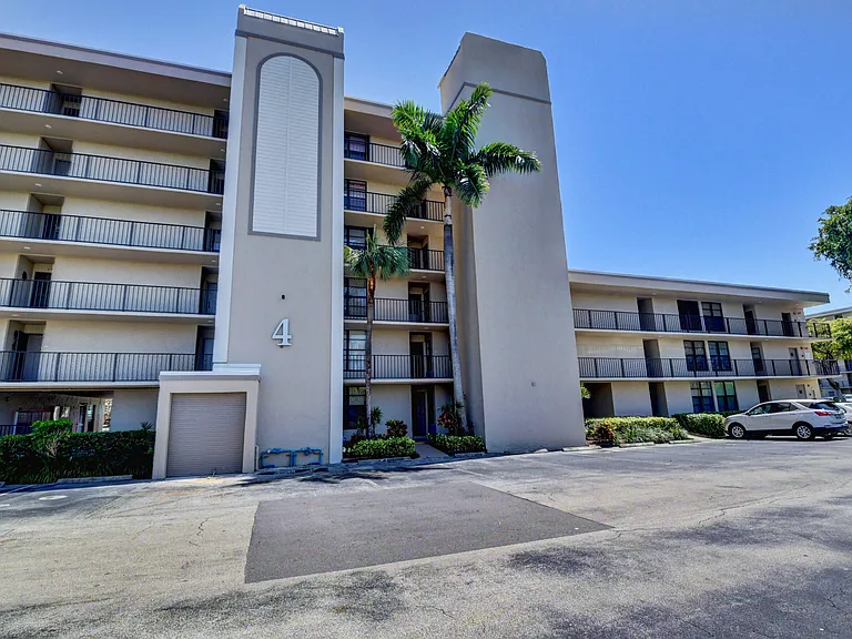 4 Royal Palm Way #308 — Photo 24