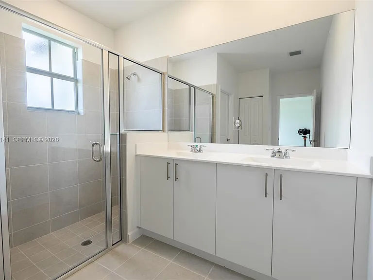 2967 SE 25th Ave — Photo 35